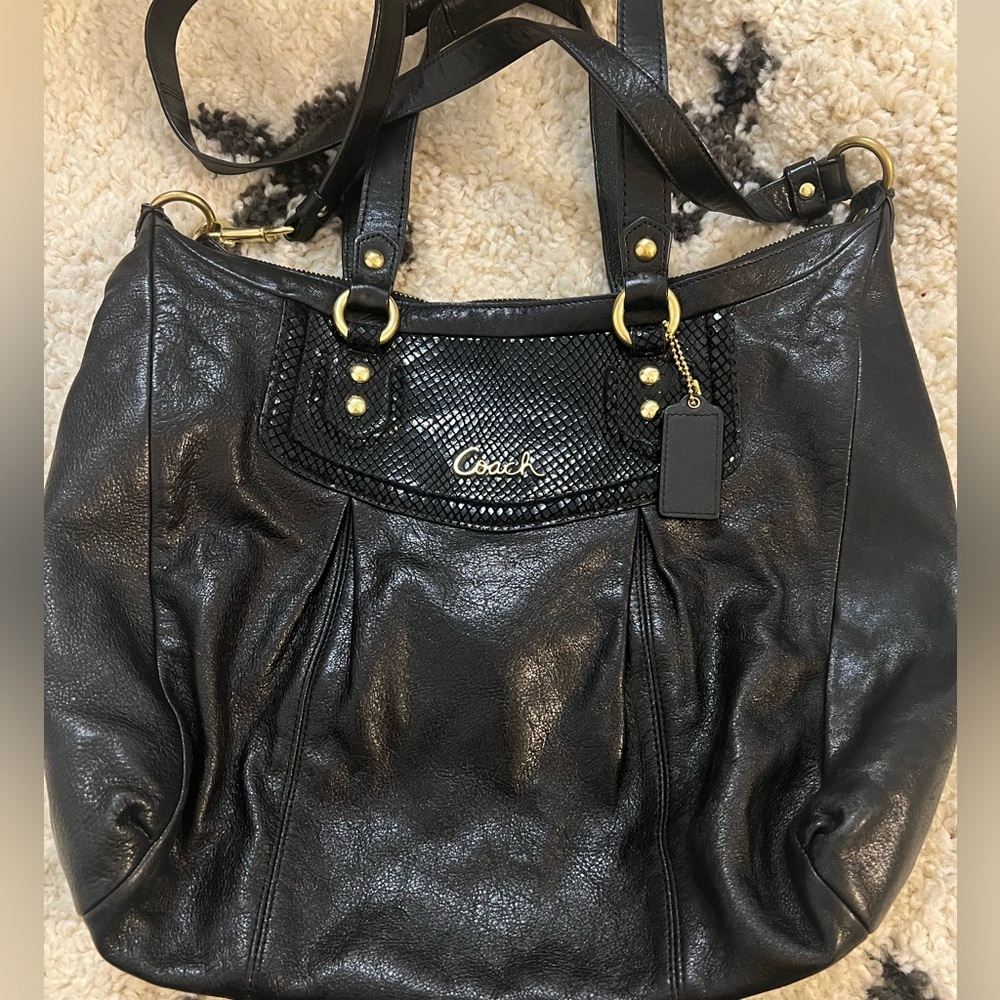 Coach Carryall Ashley Vermillion Purse Satchel Black Cowhide Leather Bag